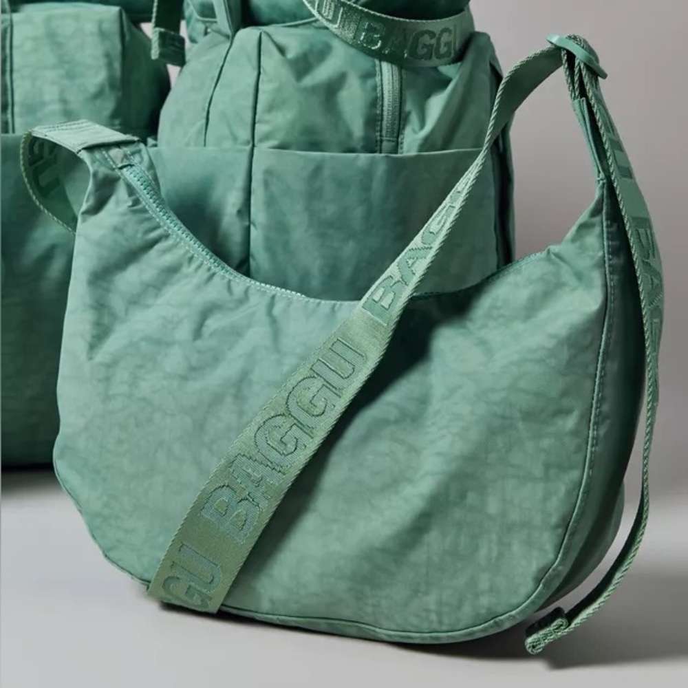 BAGGU Seafoam Medium Crescent